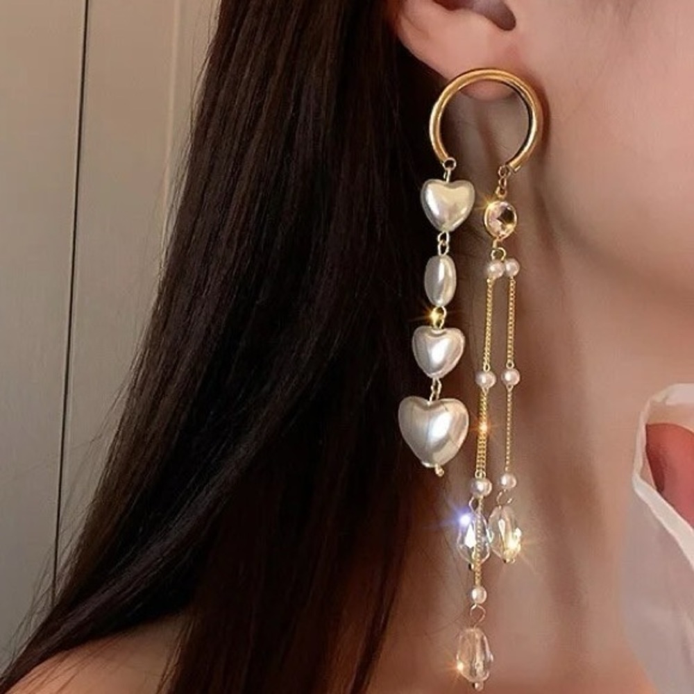 Pearl Heart Dangling Earrings